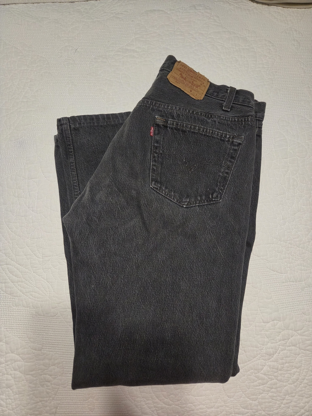 Levi's Women's Washed Black Straight-Leg Jeans